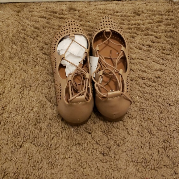 Shoes - Picture 3 of 3